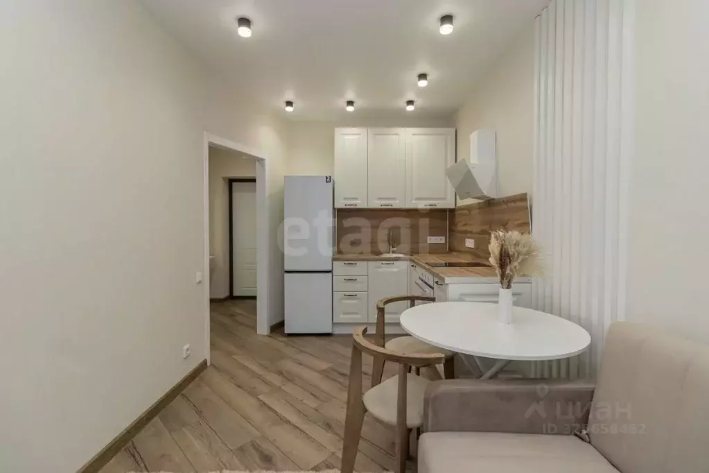 1-к кв. Тюменская область, Тюмень Новгородская ул., 20 (32.3 м) - Фото 1