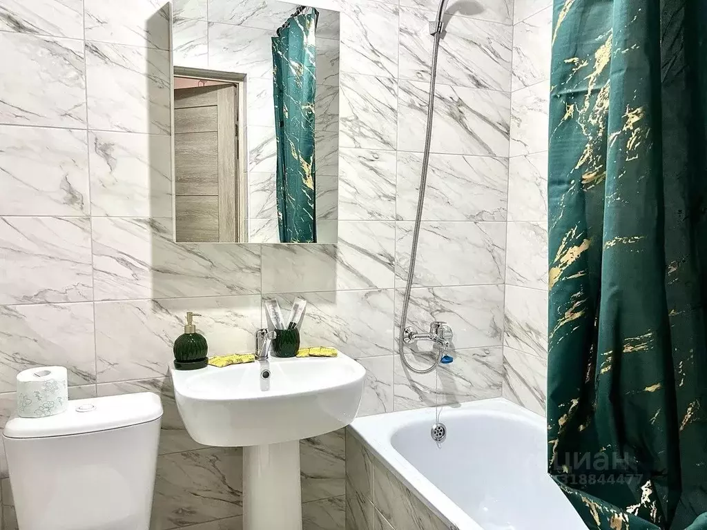 2-к кв. Северная Осетия, Владикавказ ул. Курсантов-Кировцев, 37 (70.0 ... - Фото 1
