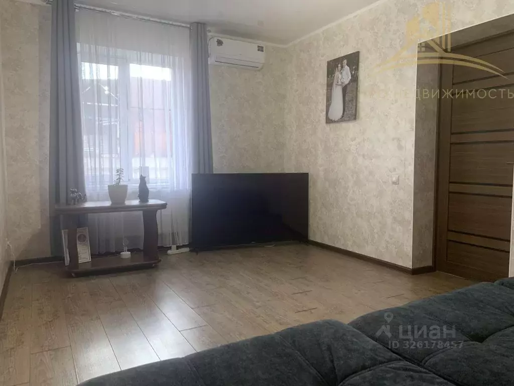 Дом в Краснодарский край, Новокубанск Первомайская ул. (100 м) - Фото 1