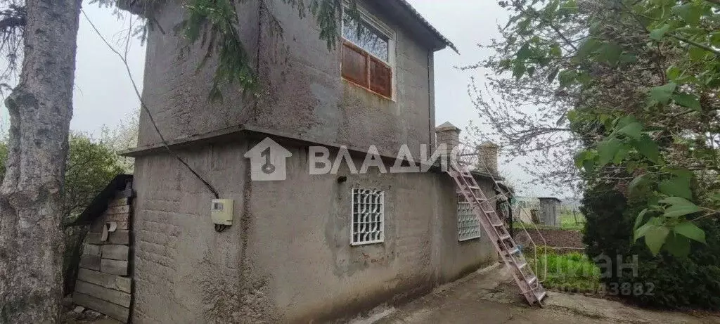 Дом в Саратовская область, Вольский район, Широкобуеракское ... - Фото 1