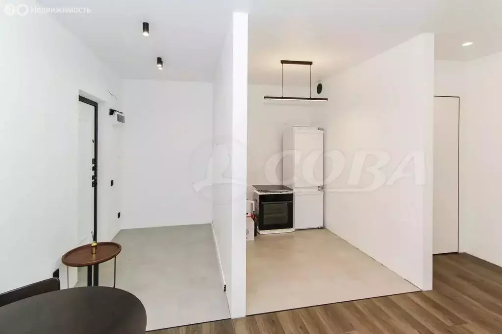 1-комнатная квартира: Тюмень, улица Александра Звягина, 9 (47 м) - Фото 1