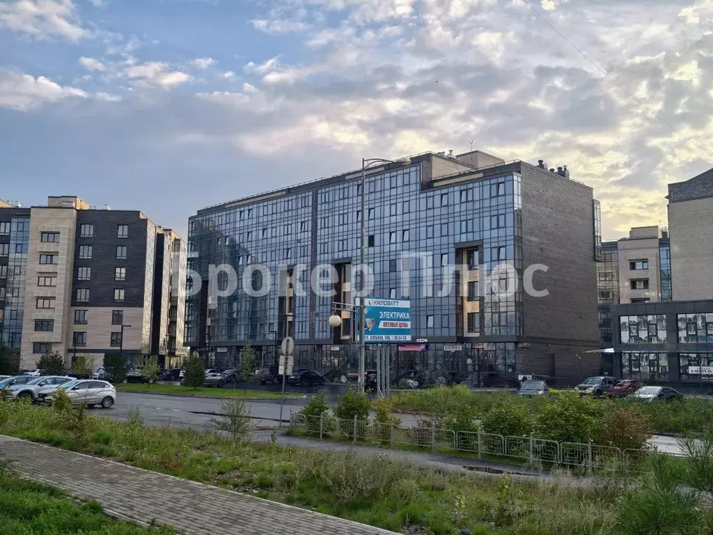 2-к кв. Хакасия, Абакан ул. Авиаторов, 1В/1 (64.0 м) - Фото 0