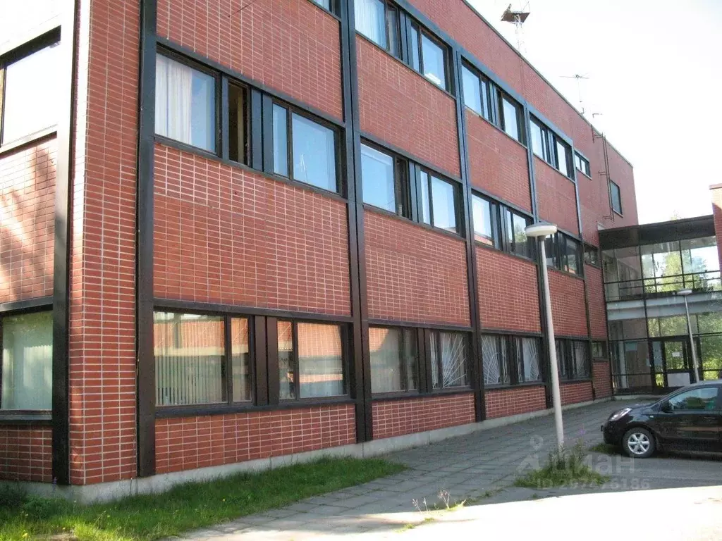 Помещение свободного назначения в Карелия, Костомукша Советская ул., ... - Фото 1