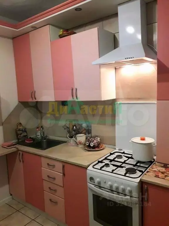 3-к кв. Белгородская область, Белгород ул. Есенина, 40 (76.0 м) - Фото 1