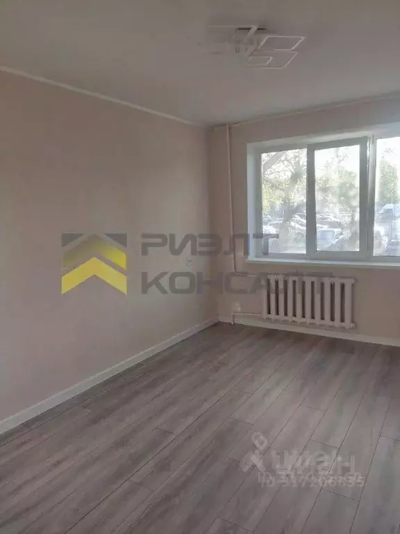 1-к кв. Омская область, Омск Заозерный мкр, ул. Бородина, 4/1 (30.0 м) - Фото 0