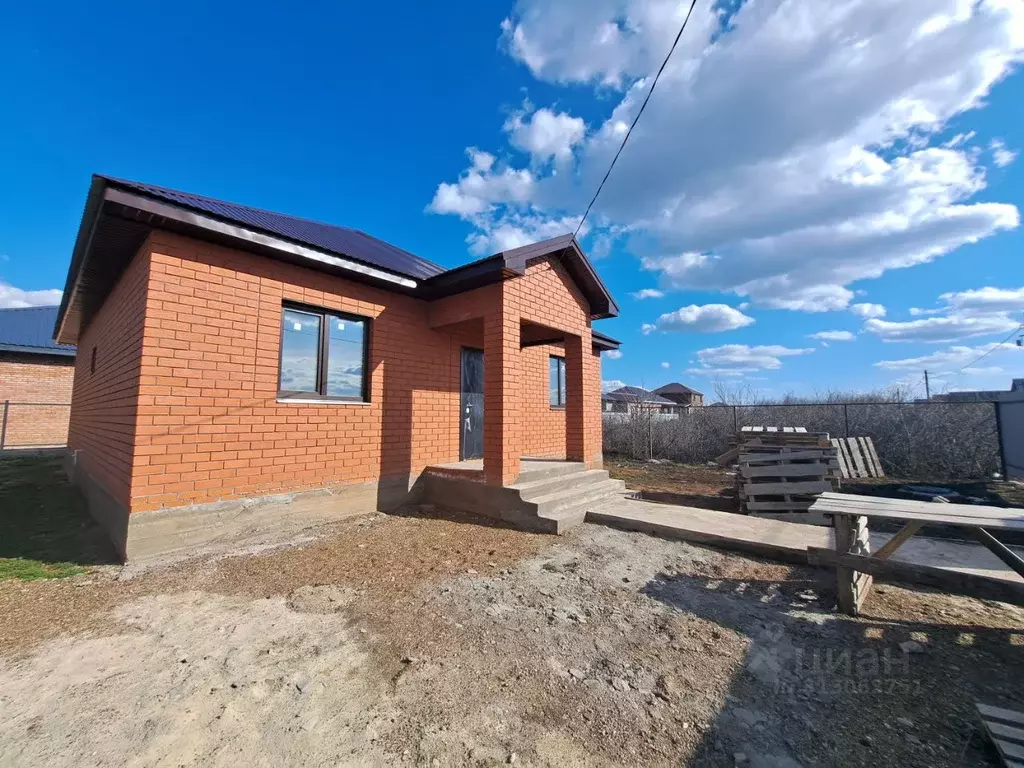 Дом в Оренбургская область, Оренбургский район, Южноуральский ... - Фото 1