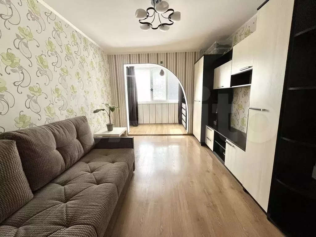 1-к. квартира, 32 м, 1/10 эт. - Фото 1