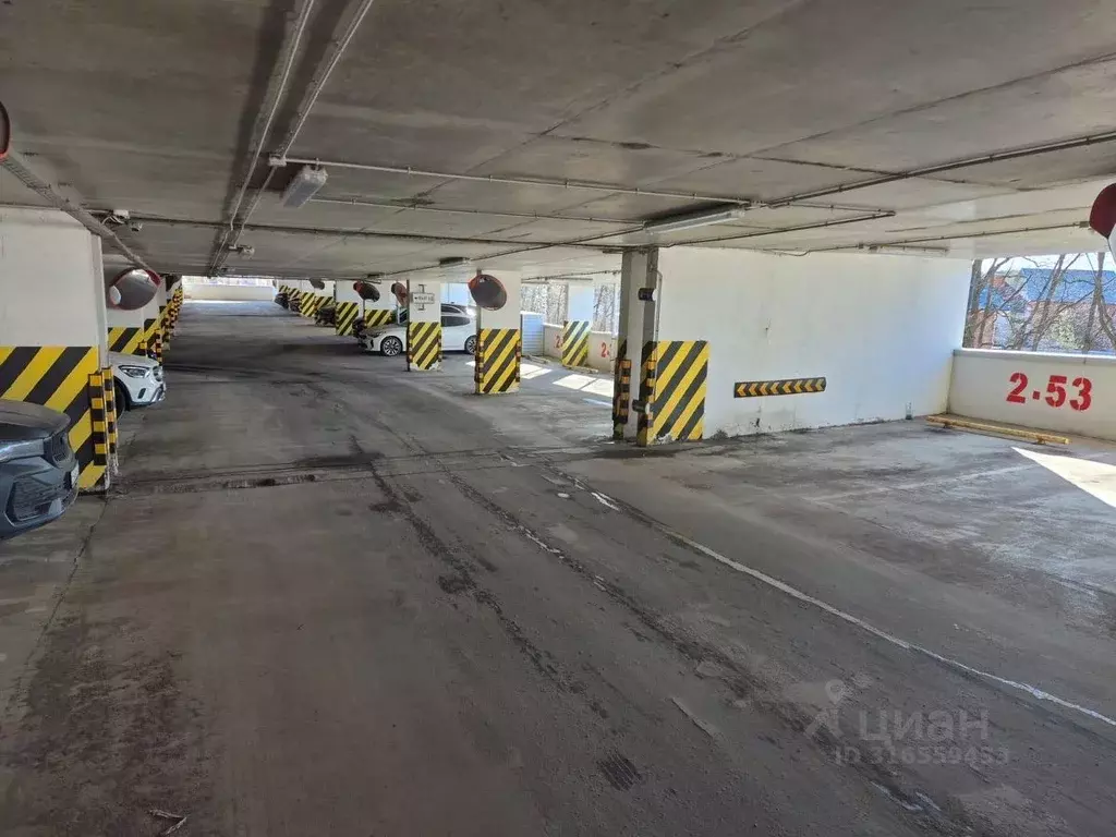 Гараж в Москва Внуковское поселение, бул. Андрея Тарковского, 1 (16 м) - Фото 0