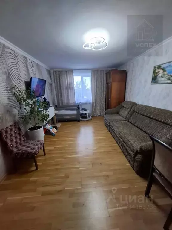 2-к кв. Крым, Кировское пгт ул. Дзержинского, 20 (45.9 м) - Фото 1