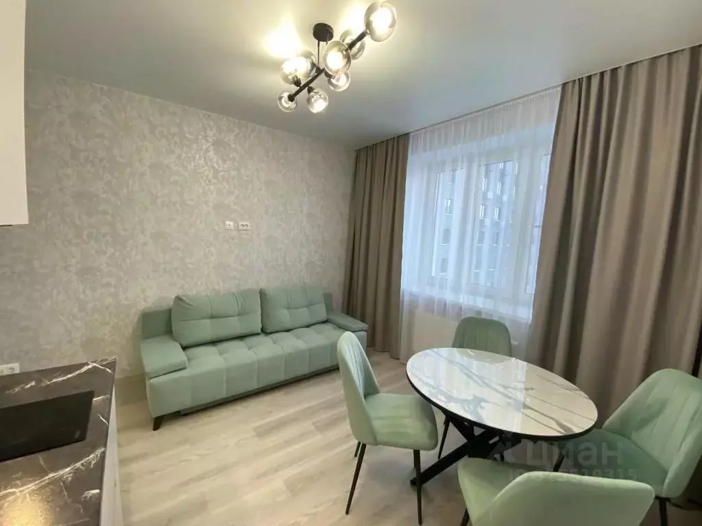 1-к кв. Тюменская область, Тюмень ул. Республики, 204к11 (41.0 м) - Фото 2