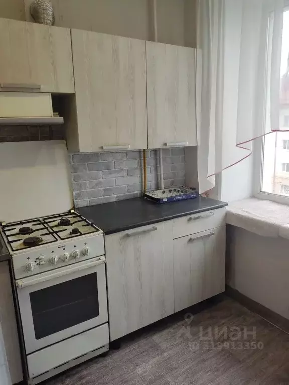2-к кв. Мурманская область, Мурманск ул. Коминтерна, 15 (42.0 м) - Фото 0