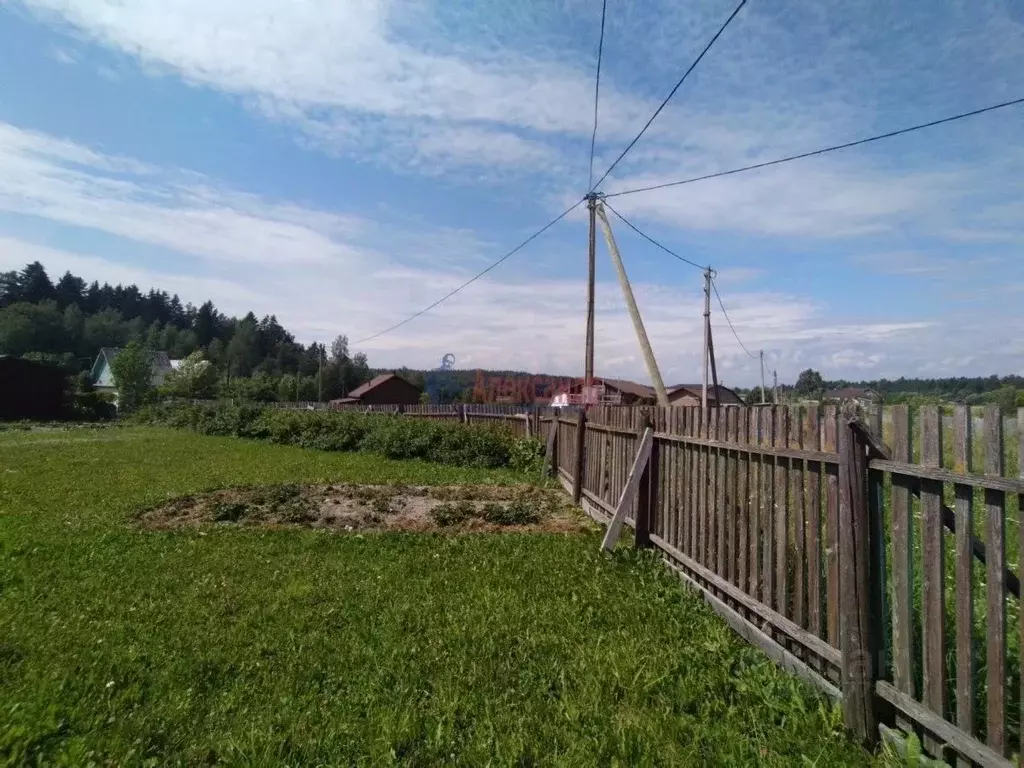 Дом в Ленинградская область, Выборгский район, Каменногорское ... - Фото 0