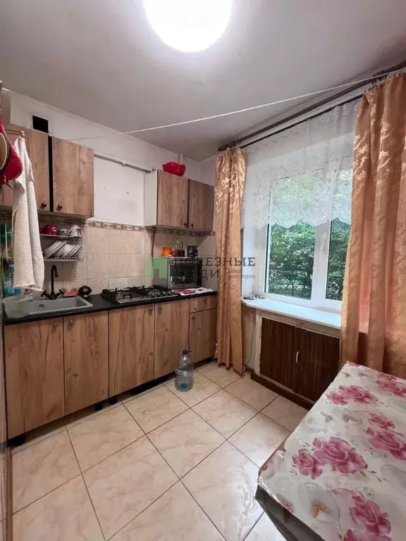 2-к кв. Калининградская область, Калининград ул. Кирова, 83 (40.3 м) - Фото 0