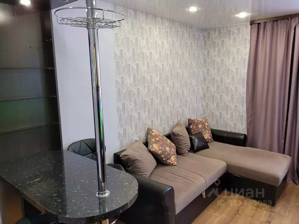 3-к кв. Мурманская область, Кировск ул. 50 лет Октября, 37 (63.0 м) - Фото 2