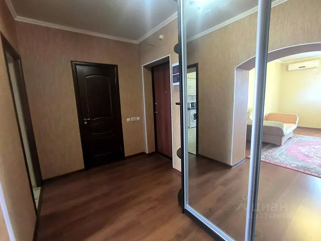 1-к кв. Омская область, Омск Заозерный мкр, ул. Сергея Тюленина, 18 ... - Фото 1