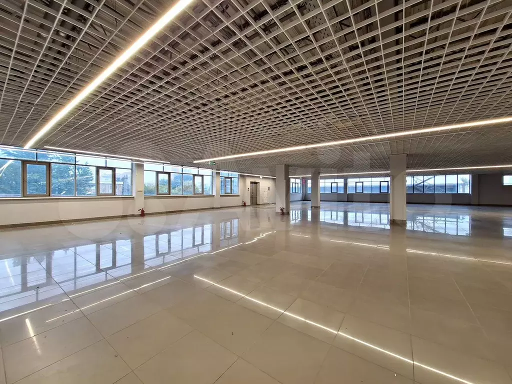 Торговая площадь, 2320 м - Фото 1