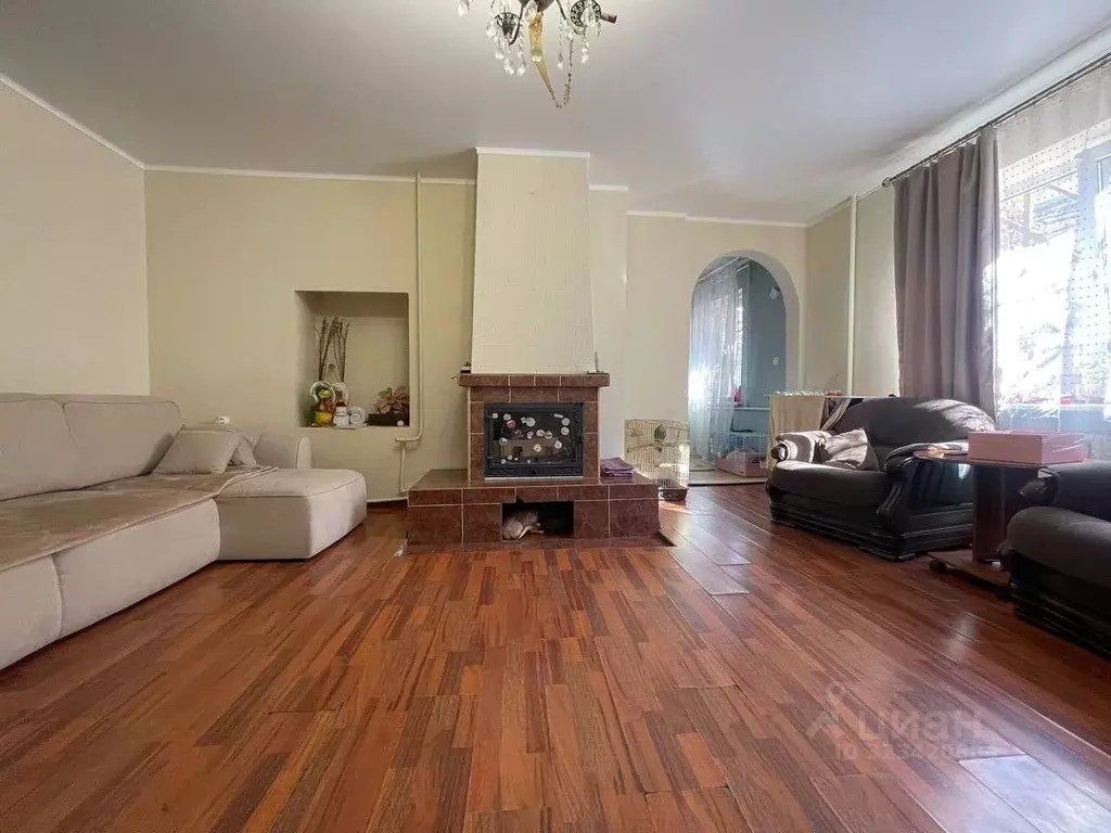 Дом в Краснодарский край, Геленджик просп. Геленджикский, 86 (130 м) - Фото 2