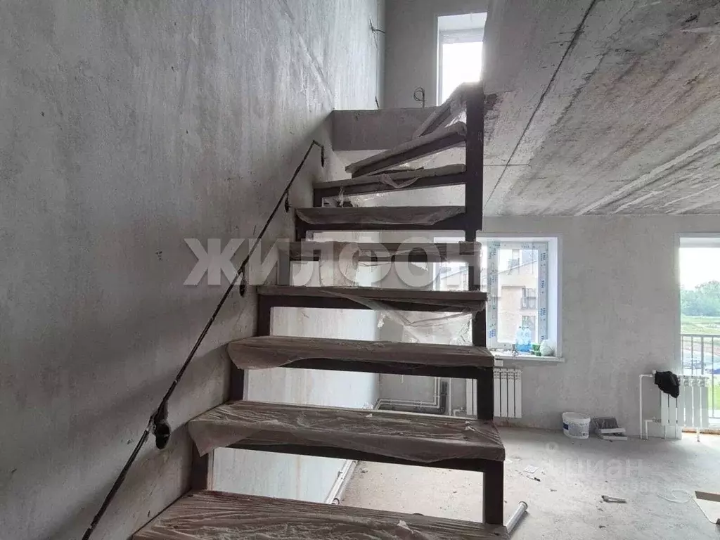 4-к кв. Новосибирская область, Мошковский район, пос. Октябрьский ул. ... - Фото 1