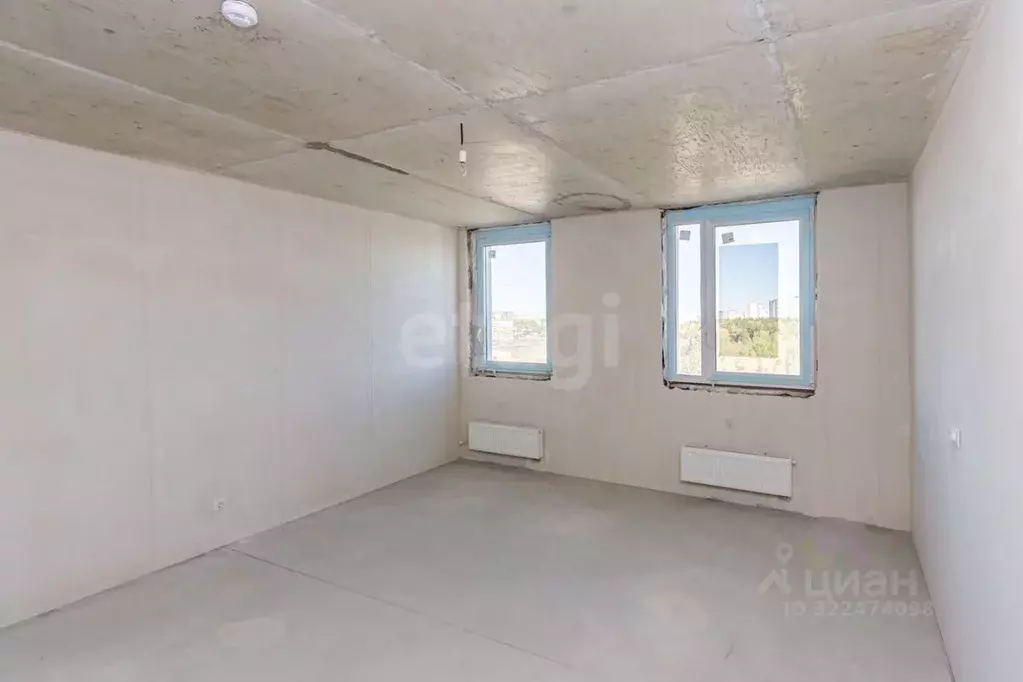 3-к кв. Тюменская область, Тюмень ул. Николая Глебова, 3 (77.0 м) - Фото 0