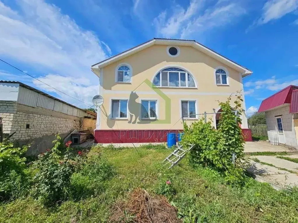 Дом в Самарская область, Октябрьск ул. Мира, 75 (220 м) - Фото 1