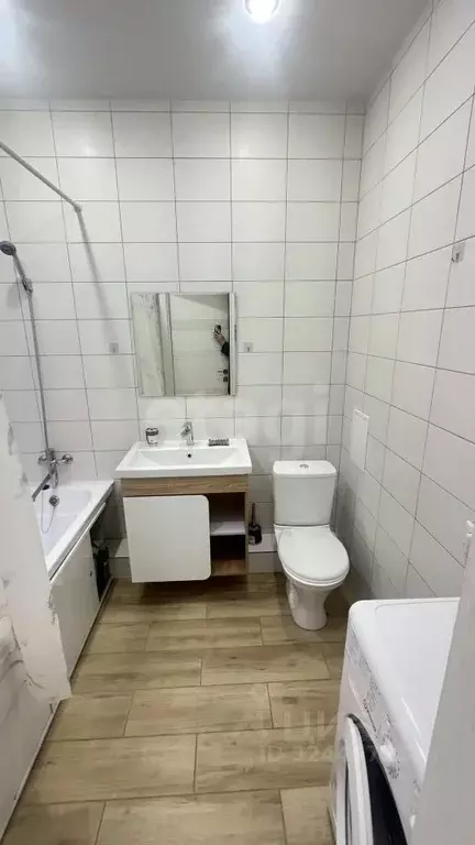 Студия Тюменская область, Тюмень ул. Фармана Салманова, 26 (24.5 м) - Фото 1