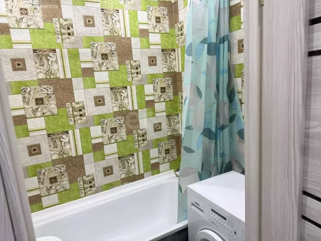 1-комнатная квартира: Строитель, улица Жукова, 15 (33 м) - Фото 2