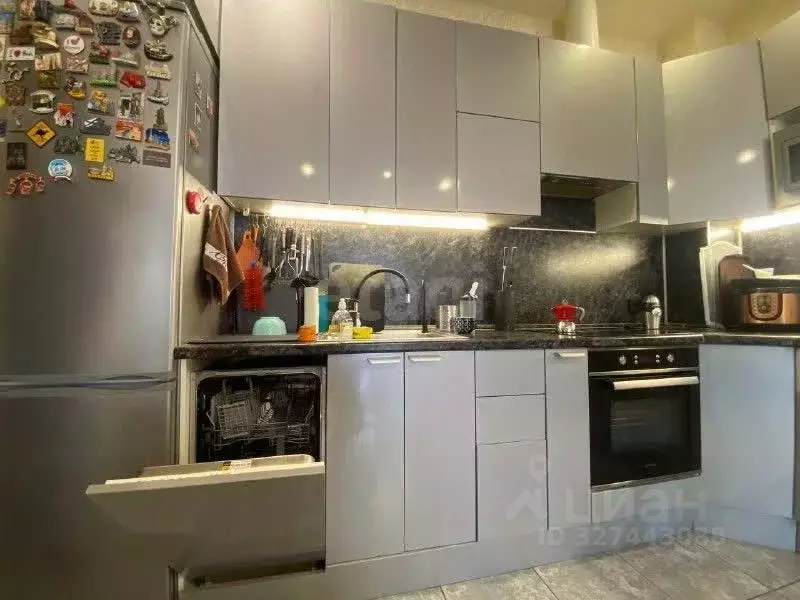 4-к кв. Крым, Симферополь ул. Воровского (95.6 м) - Фото 2