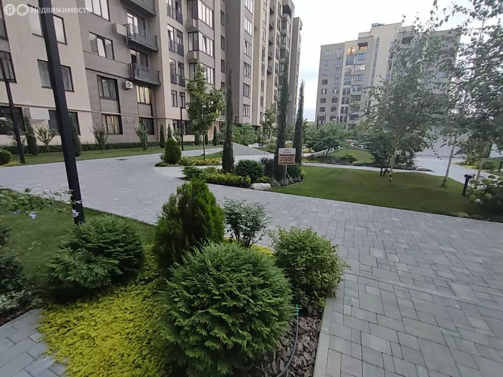 2-комнатная квартира: Владикавказ, улица Гастелло, 71 (90.4 м) - Фото 0