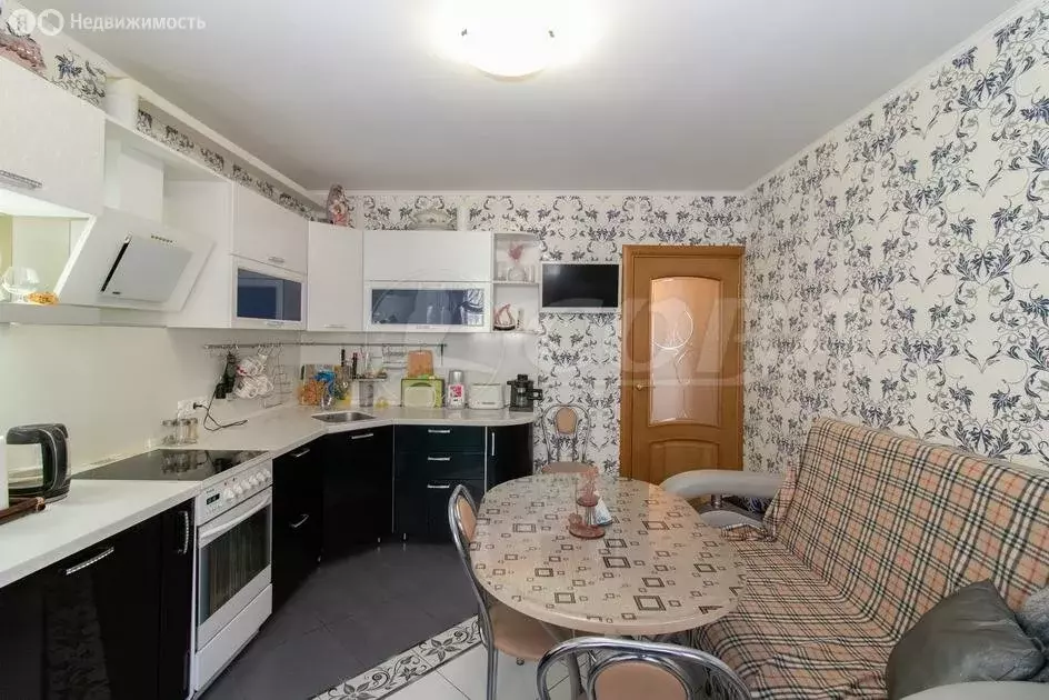 2-комнатная квартира: Тюмень, Широтная улица, 192к1 (66 м) - Фото 2