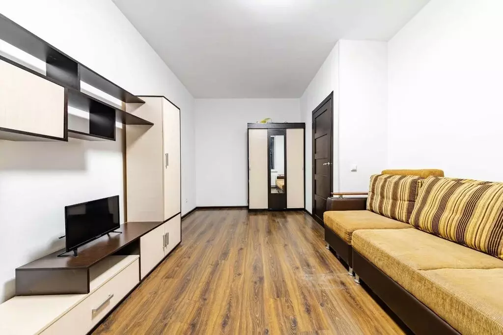 2-комнатная квартира: Астрахань, Белгородская улица, 9к1 (62.2 м) - Фото 1