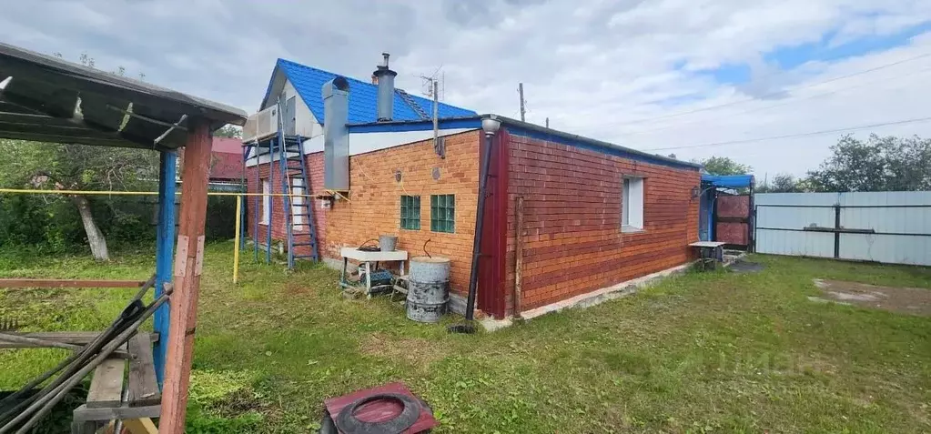 Дом в Челябинская область, Копейск ул. Костычева (100 м) - Фото 0
