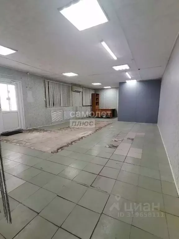 Помещение свободного назначения в Свердловская область, Туринск ул. ... - Фото 1