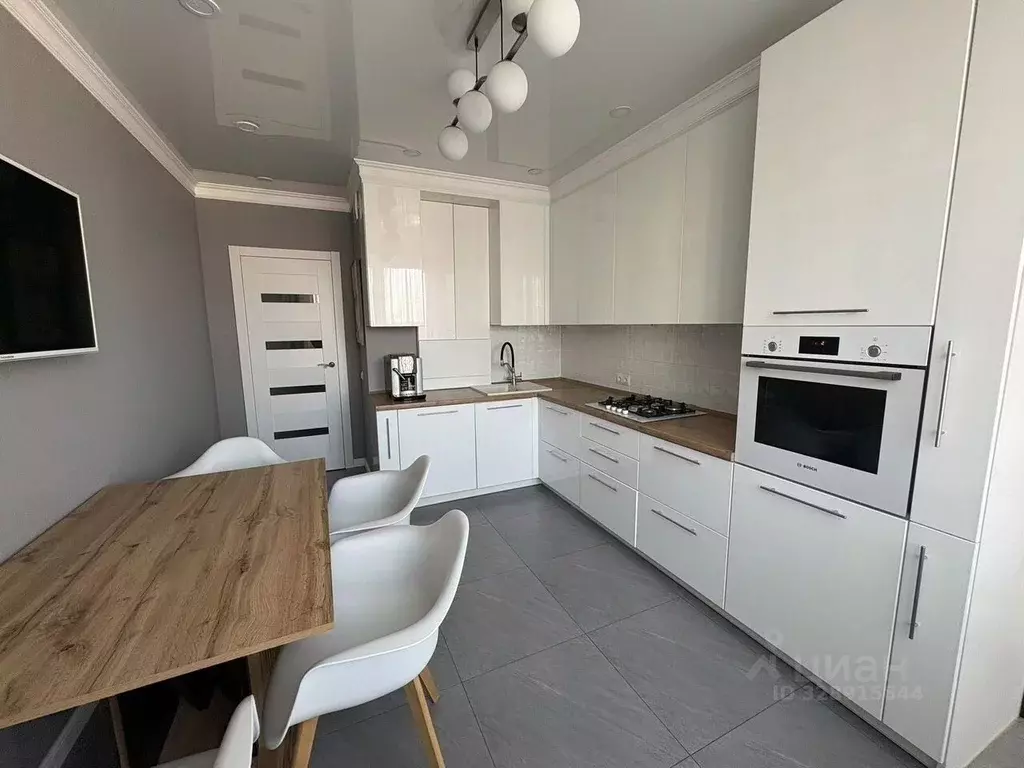 2-к кв. Калининградская область, Калининград ул. Согласия, 54 (75.0 м) - Фото 1