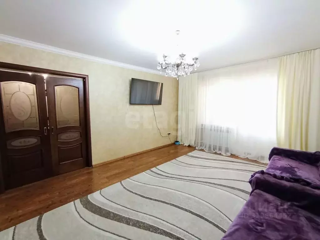 3-к кв. Карачаево-Черкесия, Черкесск Новая ул., 6 (83.0 м) - Фото 0