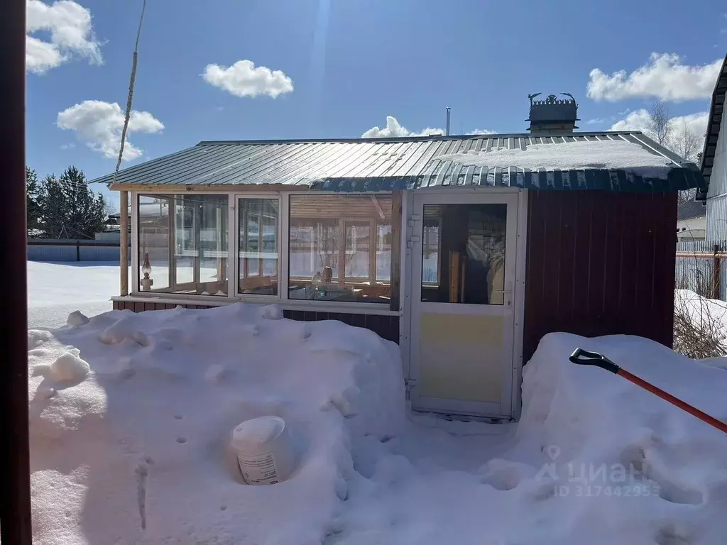 Дом в Ханты-Мансийский АО, Сургут 12-й мкр,  (300 м) - Фото 1