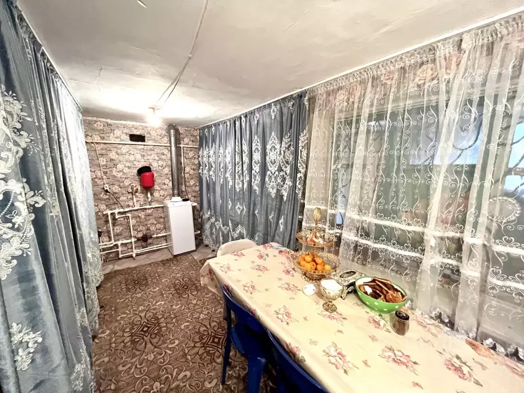 Дом в Краснодарский край, Кропоткин Кавказский район, Комсомольская ... - Фото 1