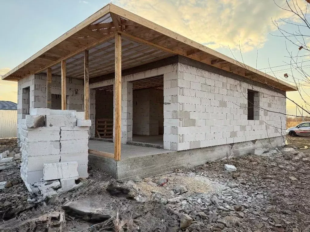 Дом в Челябинская область, Красноармейский муниципальный округ, пос. ... - Фото 1