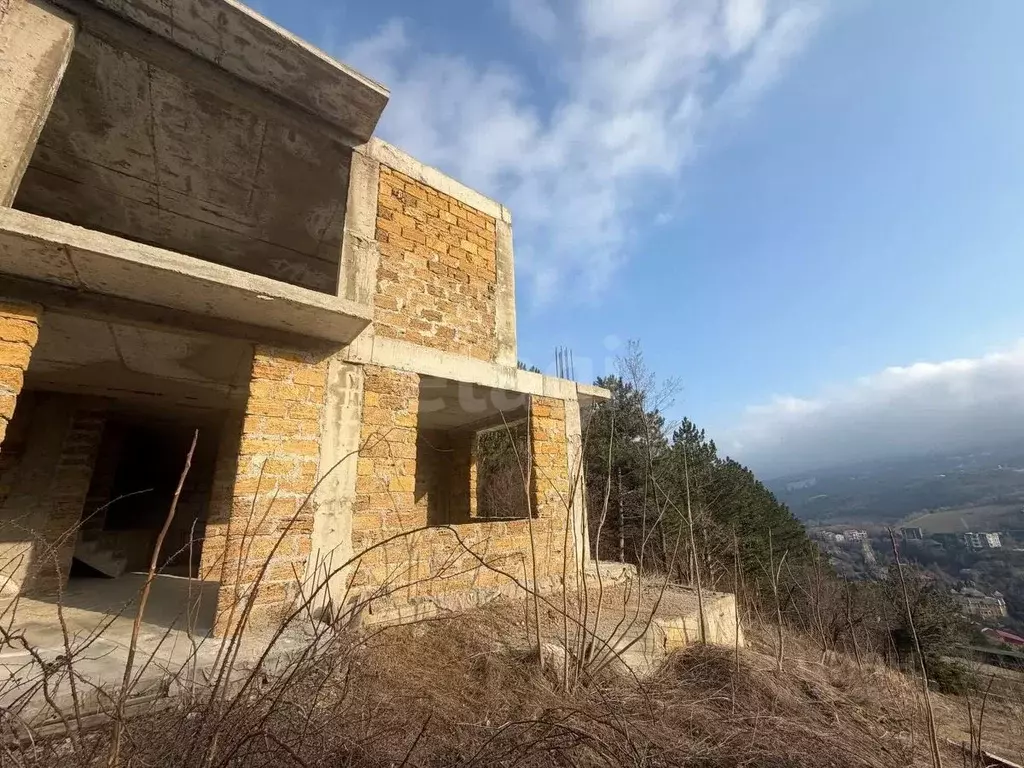 Дом в Крым, Ялта ул. Большевистская, 1 (300 м) - Фото 1