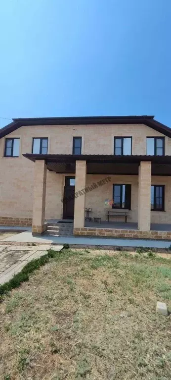 Дом в Калмыкия, Элиста Сити-3 мкр,  (217 м) - Фото 1