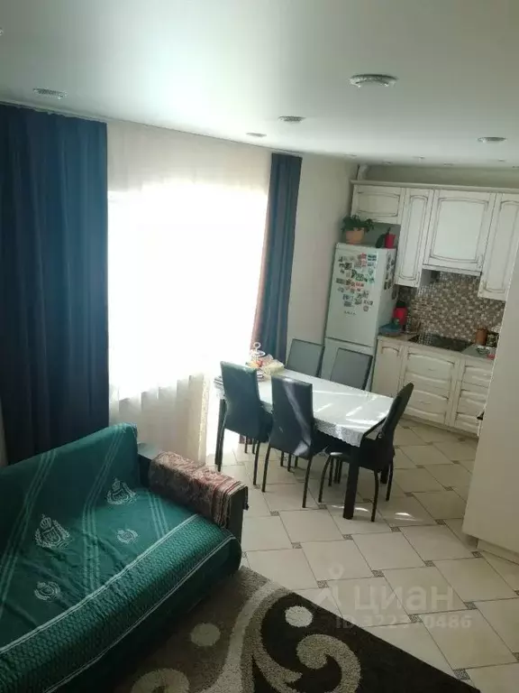 Дом в Волгоградская область, Волгоград ул. Героев Тулы (90 м) - Фото 1