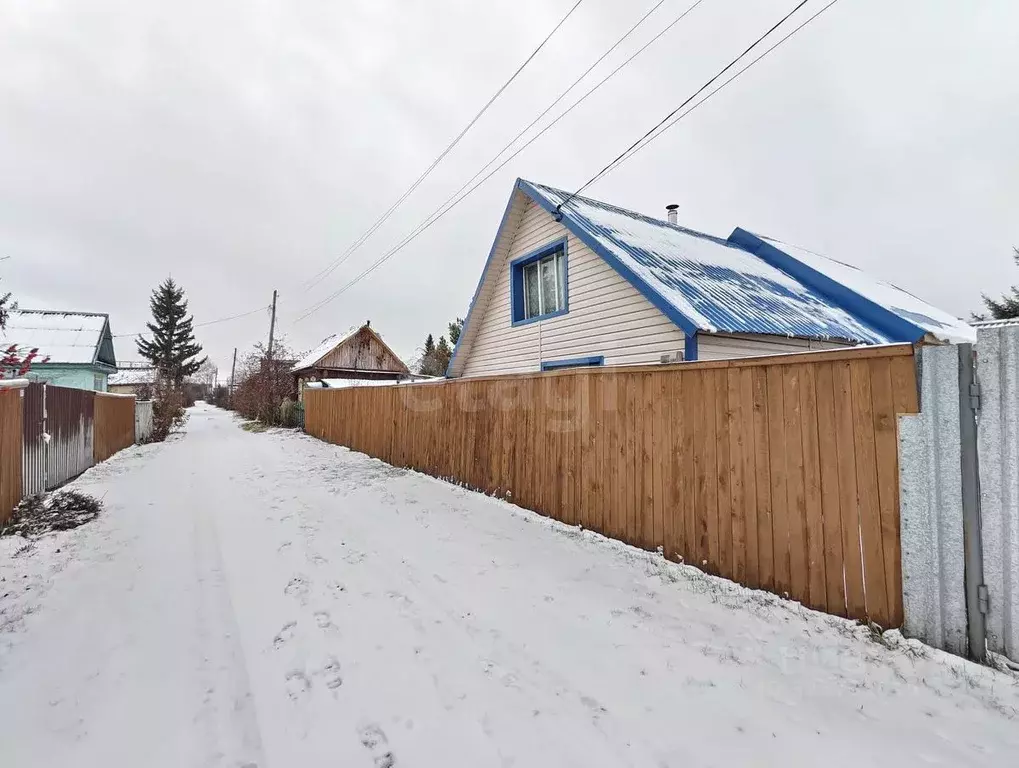 Дом в Тюменская область, Тюмень Автомобилист СНТ, ул. Малиновая (27 м) - Фото 1