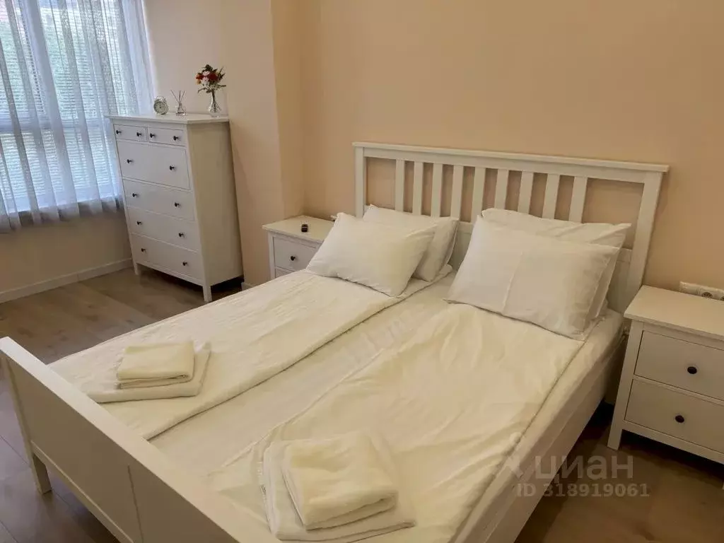 1-к кв. Краснодарский край, Геленджик Крымская ул., 22к23 (50.0 м) - Фото 0