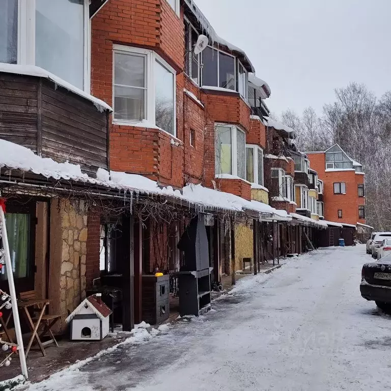Таунхаус в Санкт-Петербург, Санкт-Петербург, Петергоф ул. Дивеевская, ... - Фото 1