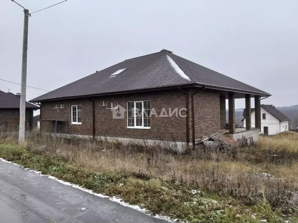 Дом в Белгородская область, Белгородский район, пос. Майский просп. ... - Фото 1