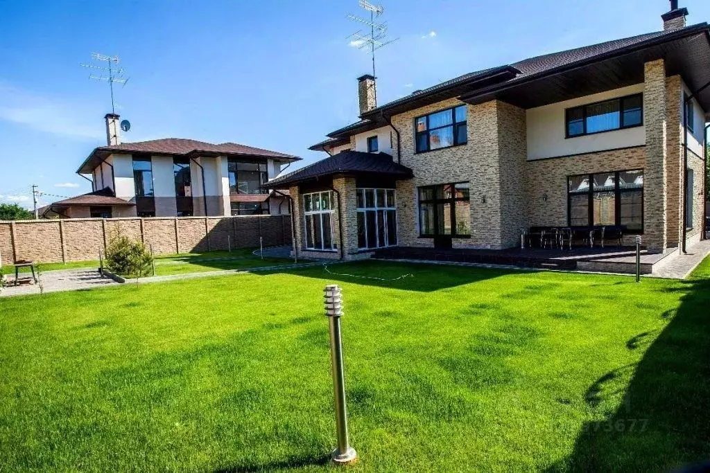 Дом в Москва пос. Рассудово, ул. Луговая (829 м) - Фото 1