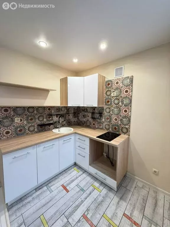 2-комнатная квартира: Тюмень, улица Свердлова, 2 (44 м) - Фото 1