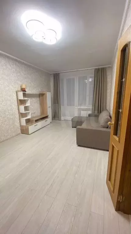 1-к. квартира, 40 м, 3/5 эт. - Фото 0