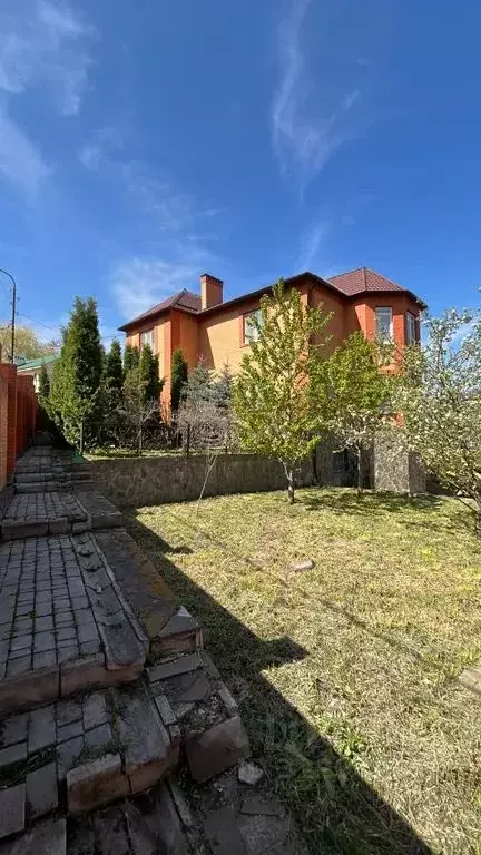 Дом в Ставропольский край, Кисловодск ул. Добролюбова, 21 (300 м) - Фото 1