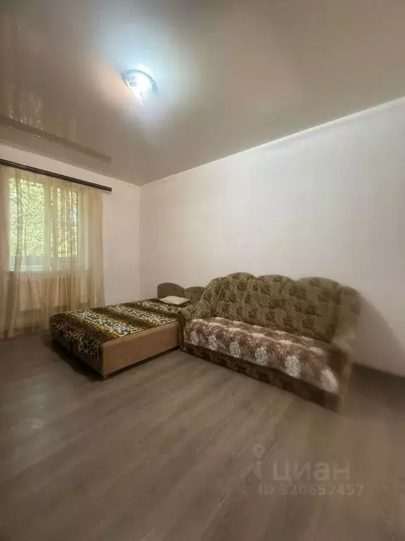 1-к кв. Крым, Симферополь ул. Мамеди Эмир-Усеина, 23 (28.0 м) - Фото 1