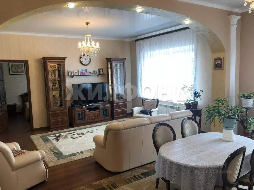 Дом в Хакасия, Абакан Вольная ул. (376 м) - Фото 2